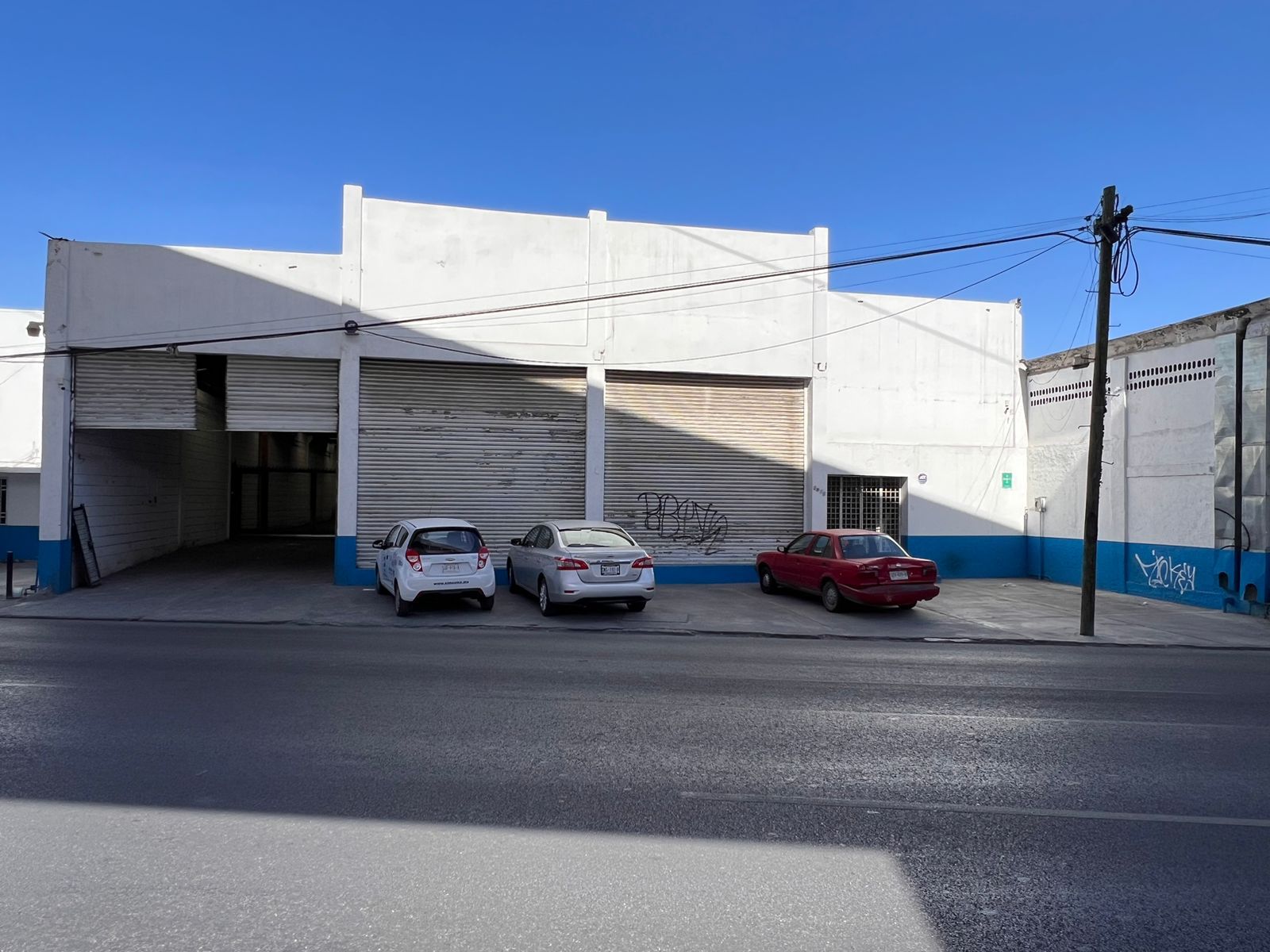 Terreno Comercial y Bodegas en Venta sobre Ave. Felix U Gomez. Monterrey