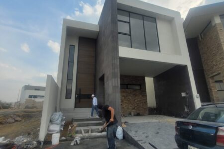 Casa en venta Mitica Residencial Monterrey Santiago Nuevo Leon.