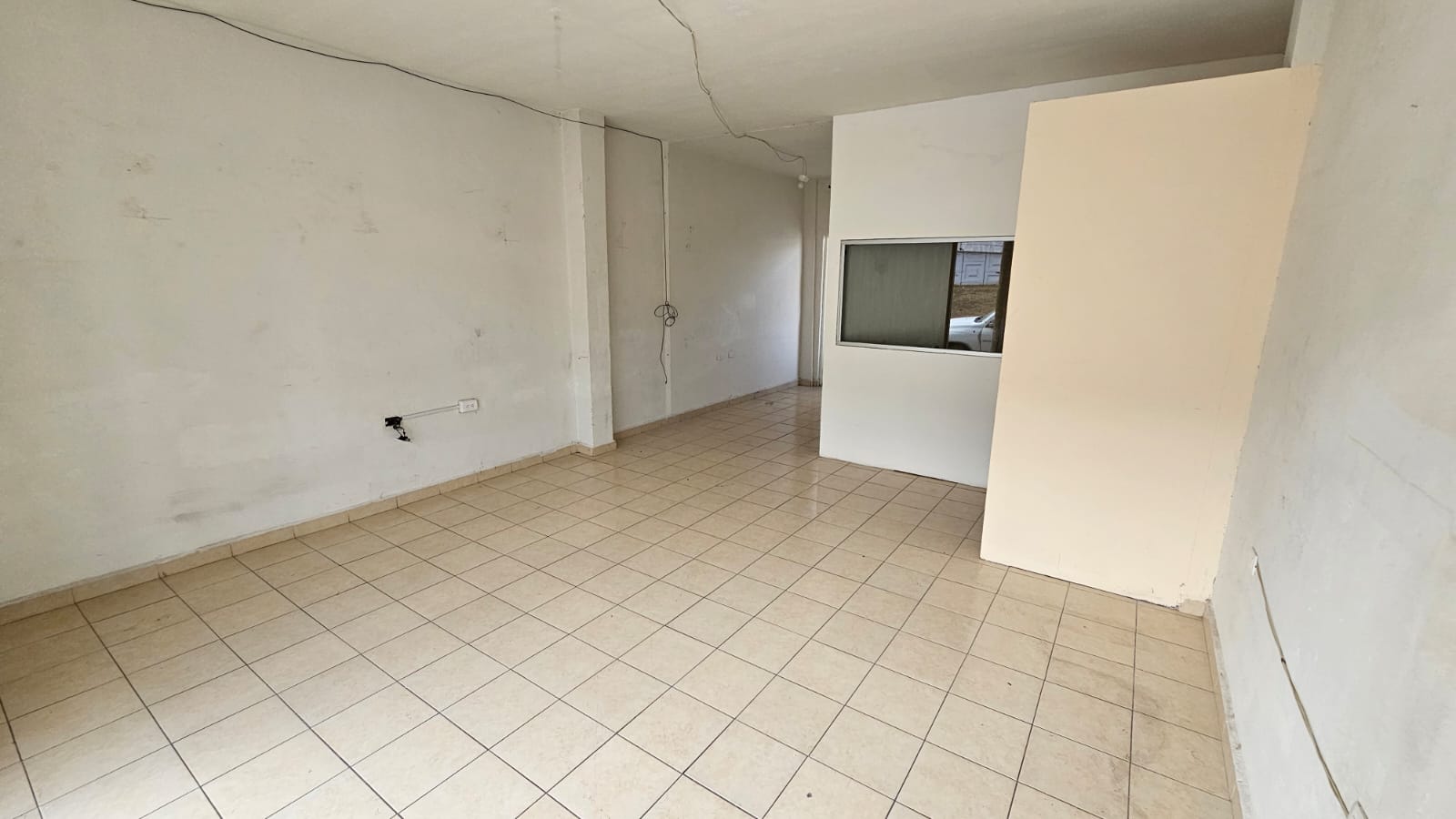 local_comercial_en_renta_avenida_lazaro_cardenas_valle_oriente_monterrey_5