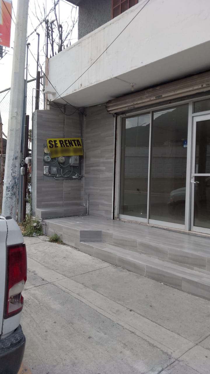 Local comercial en Renta sobre Avenida Lazaro Cardenas cerca de Valle Oriente, Monterrey.